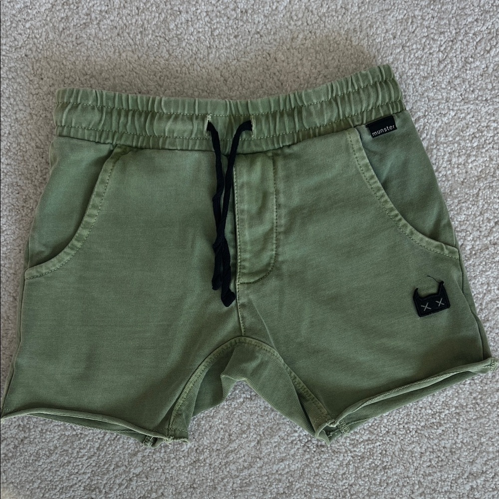 Munster Kids Washed Raw Hem Shorts with Black Drawstring - green - size 3